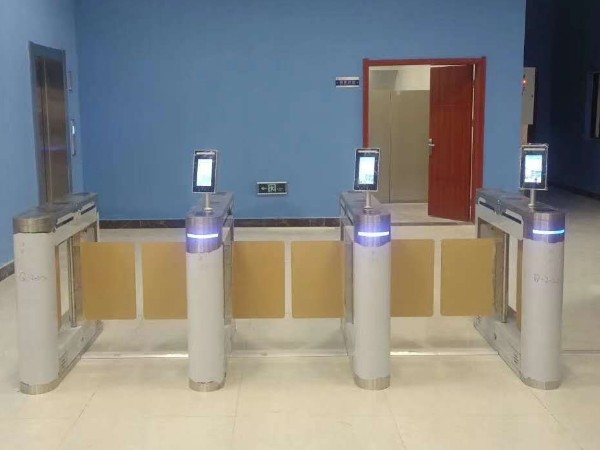 校園門(mén)禁系統(tǒng)