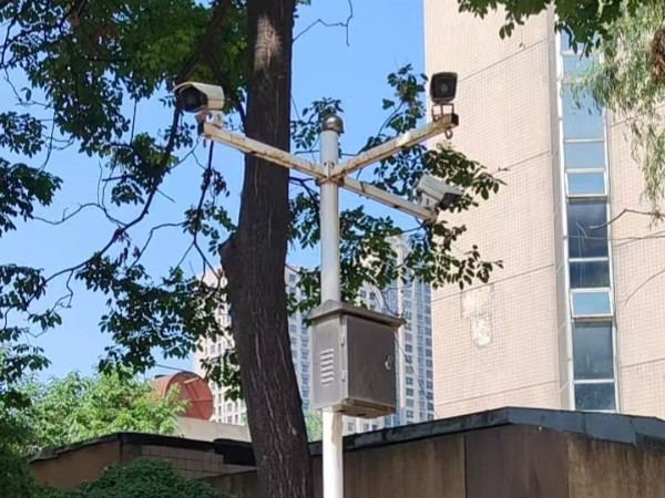 為您在西安的工廠安裝智能監(jiān)控攝像頭，構(gòu)筑安全與效率的堅實屏障