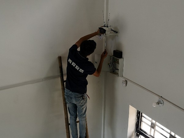 陜西鑫安安防無線視頻監(jiān)控?cái)z像頭